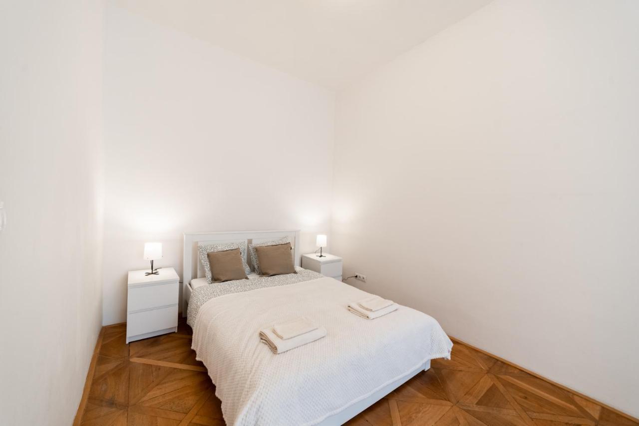 Exclusive Apartment Near Kafka'S Head Praha Exteriér fotografie