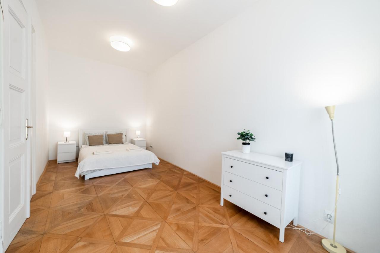 Exclusive Apartment Near Kafka'S Head Praha Exteriér fotografie