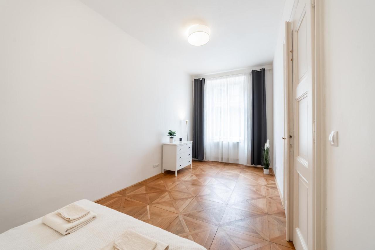 Exclusive Apartment Near Kafka'S Head Praha Exteriér fotografie